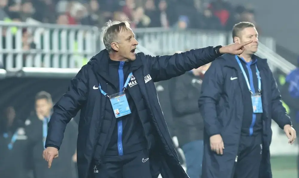 Emil Săndoi și alți 11 fotbaliști români, pe lista informatorilor Securității