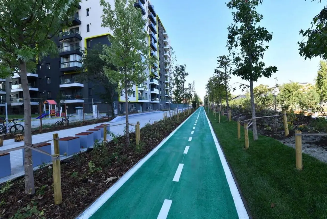Primăria Sectorului 6 a inaugurat Faza 3 din Parcul Liniei pe o fostă linie de cale ferată