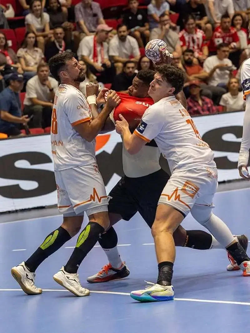 Dinamo București a remizat în deplasare în Liga Campionilor handbal masculin