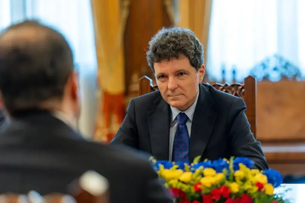 Nicușor Dan: Nicio alegeri anticipate dacă Mureșan cade