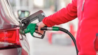 Motorina ajunge la 10,73 lei/litru, benzina aproape de 10 lei, prețuri carburanți în continuă creștere