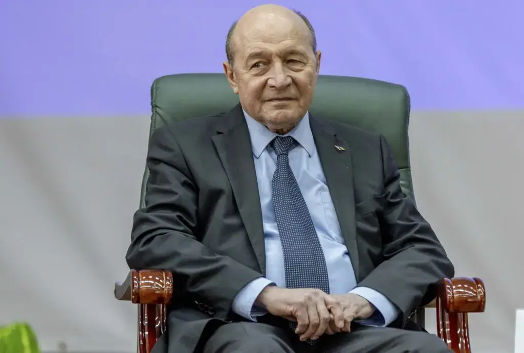 Traian Băsescu dă alarma: prețurile din benzinării vor lua un avans uriaș