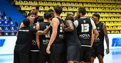 U BT Clju închide pregătirea cu victorie: 89-85 în fața lui Peristeri