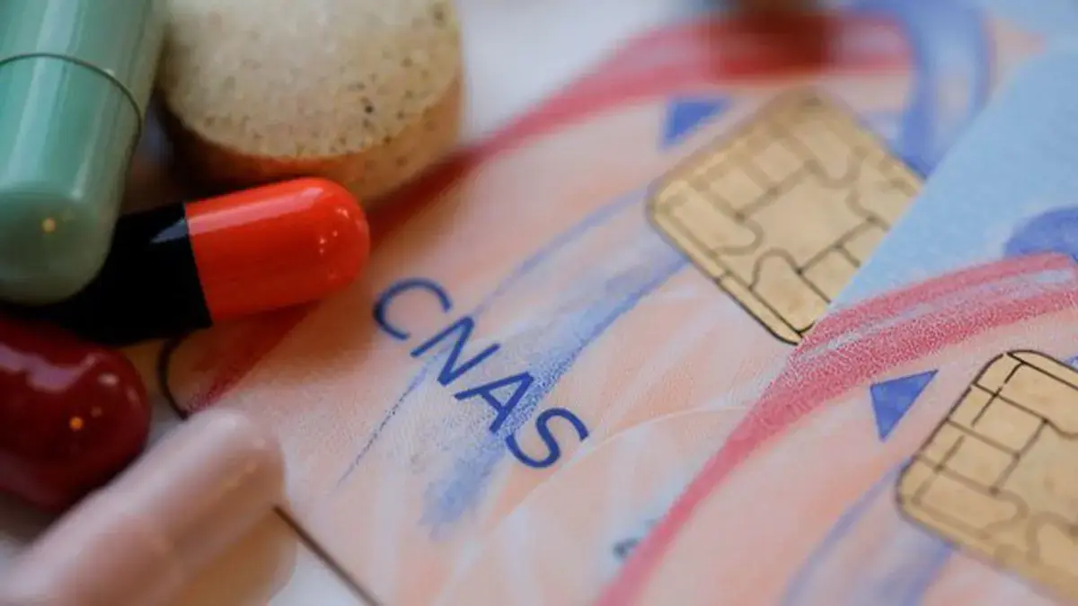 Cartea electronică de identitate va înlocui treptat cardul de sănătate în România