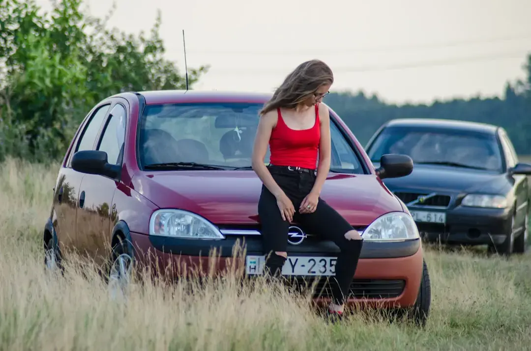 Cât să cheltuiești pe mașină în funcție de salariu