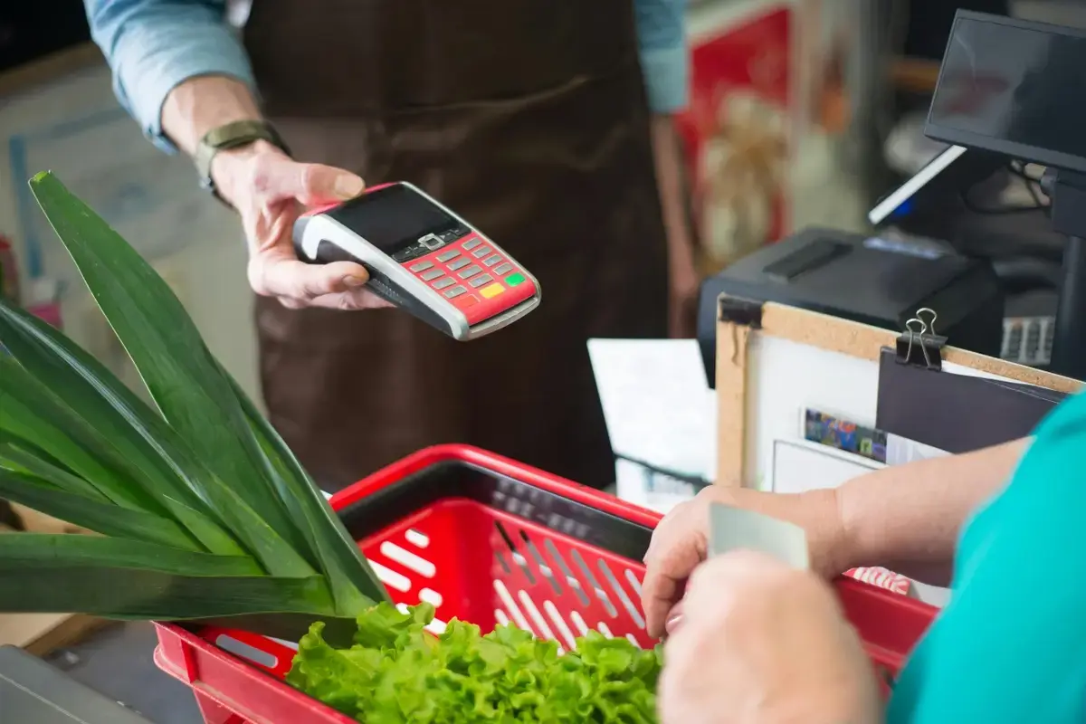 Se anunță noi scumpiri la alimente: lista produselor afectate