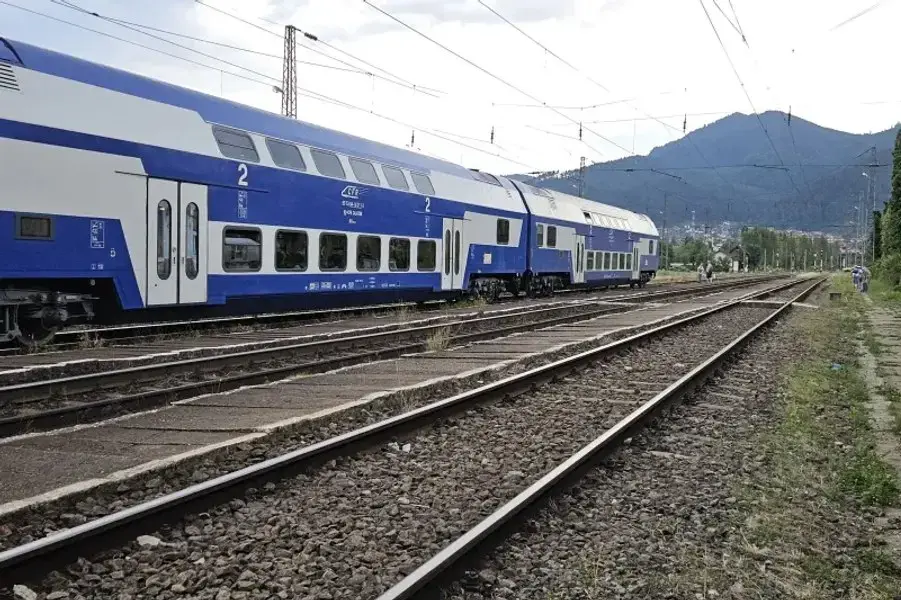 Trenurile din România se confruntă cu riscul opririi din cauza problemelor financiare